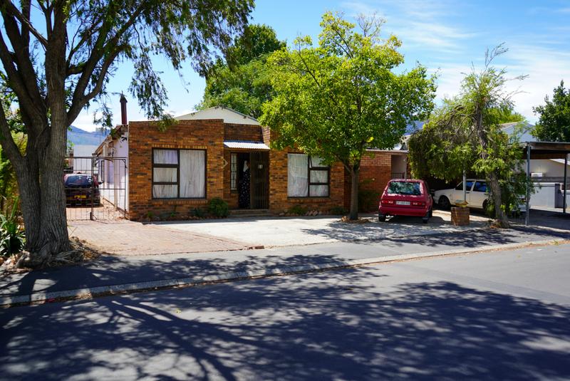 4 Bedroom Property for Sale in Klein Parys Western Cape